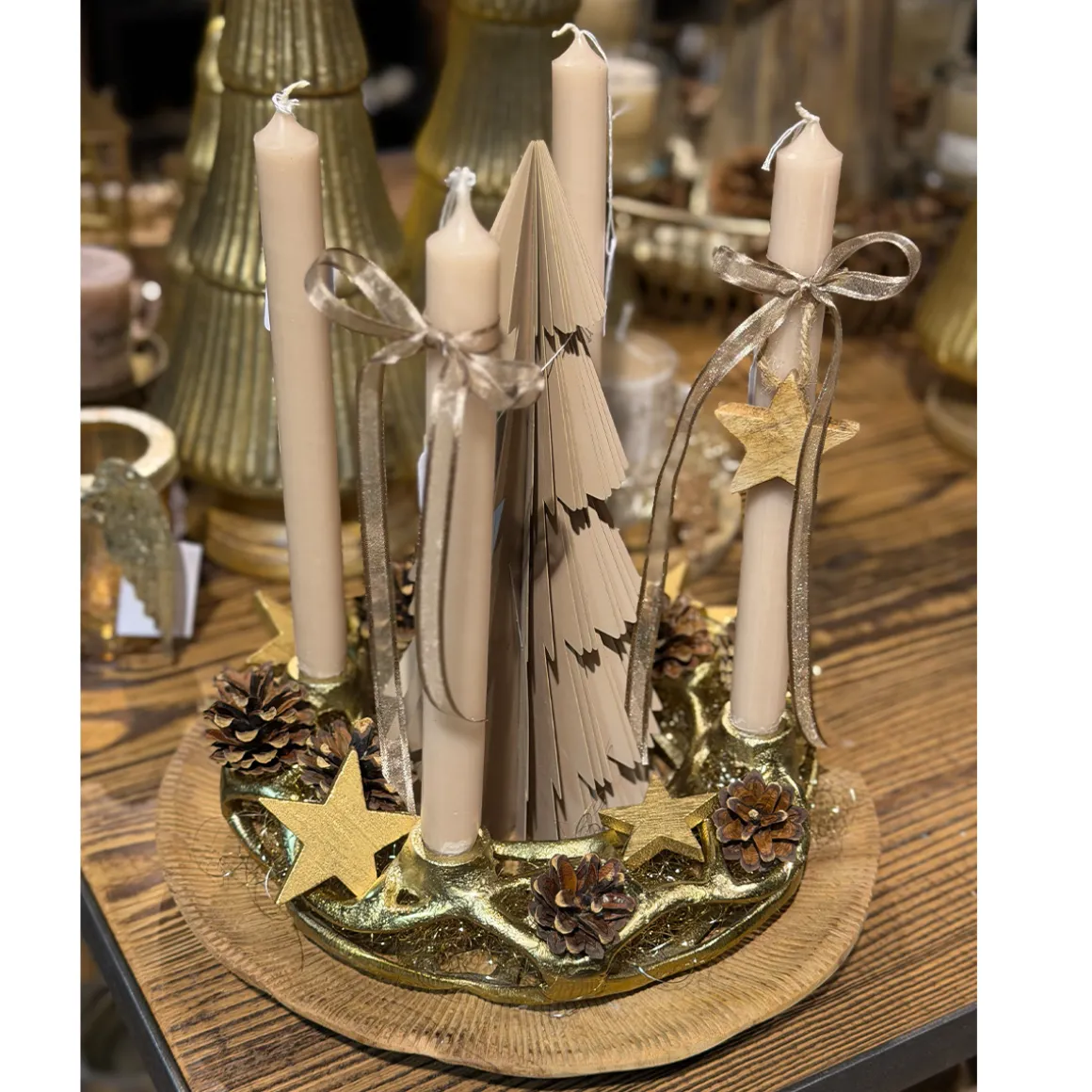 Adventskranz Ornamente gold, Weihnachtskranz aus Metall, geeignet für 4 Stabkerzen, Ø25cm