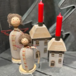 Deko Engel, Holzengel mit Schal, used look, grau-rot, 20cm