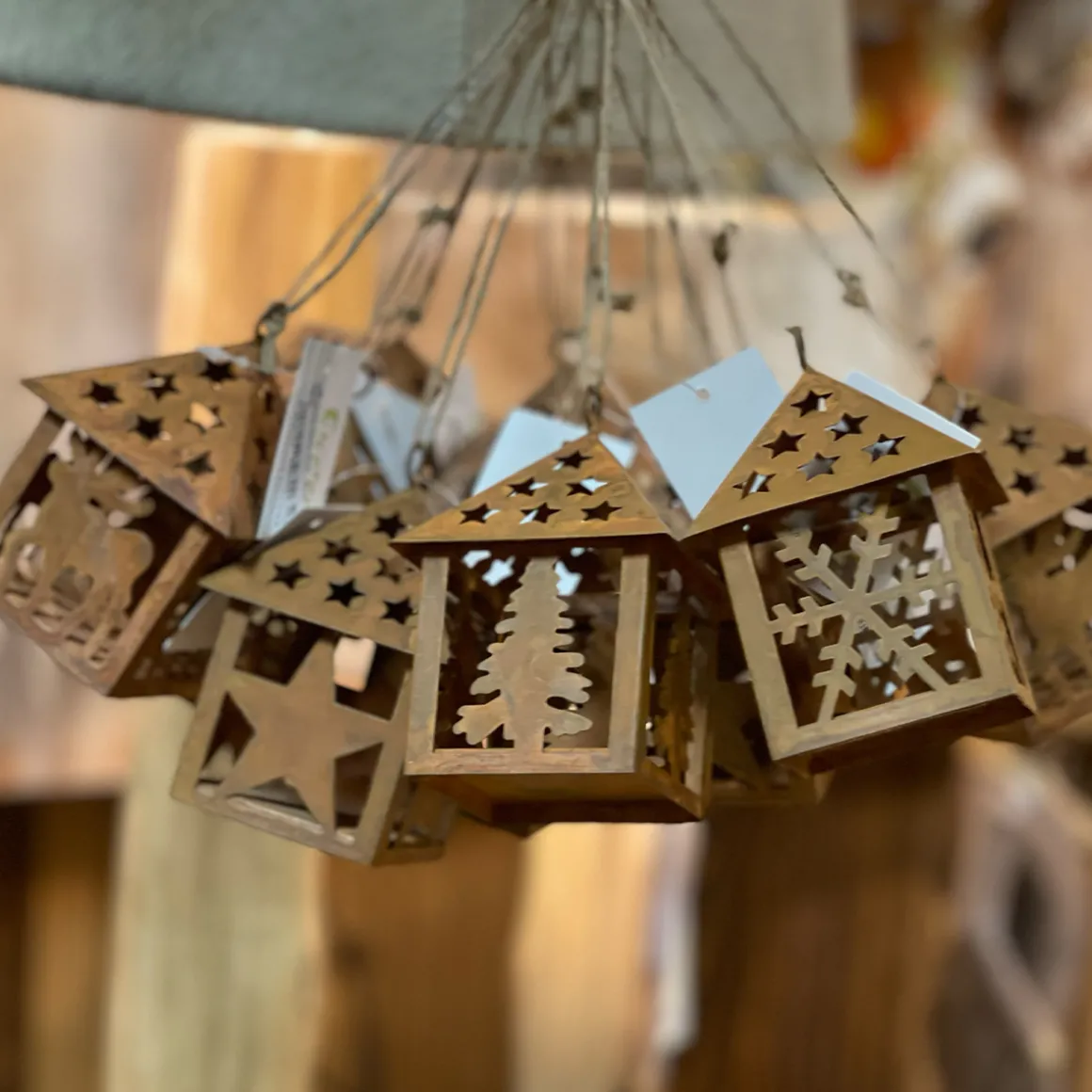 Deko Häuschen, rustikaler Weihnachtsschmuck, 5x5x10cm, Edelrost