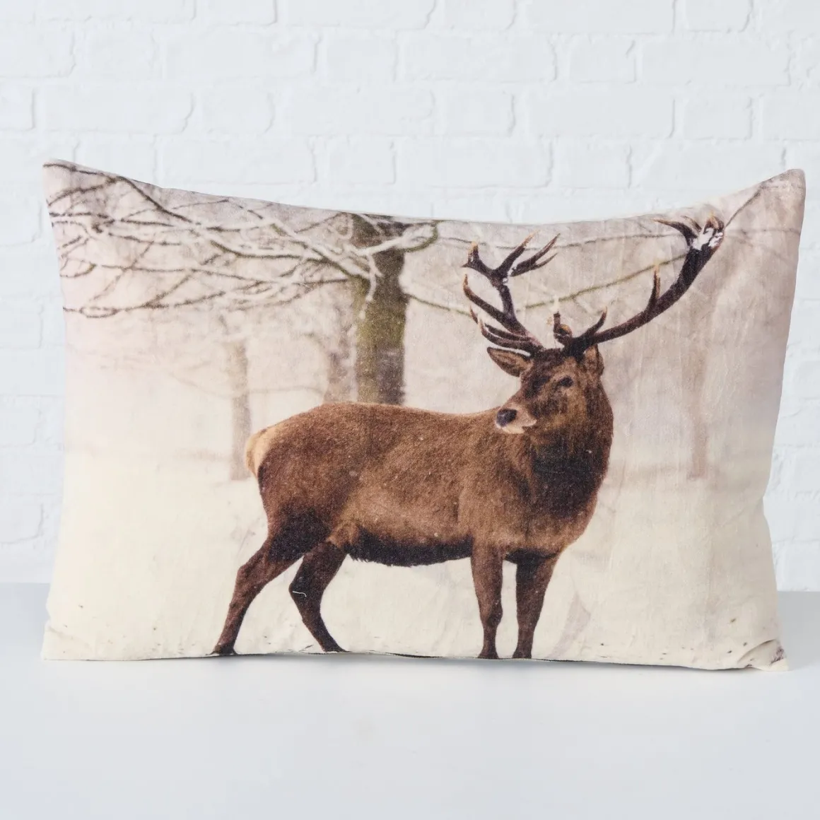Deko Kissen Hirsch Palco, Samtkissen Winterhirsch stehend, 40x60cm, Boltze Home Collections