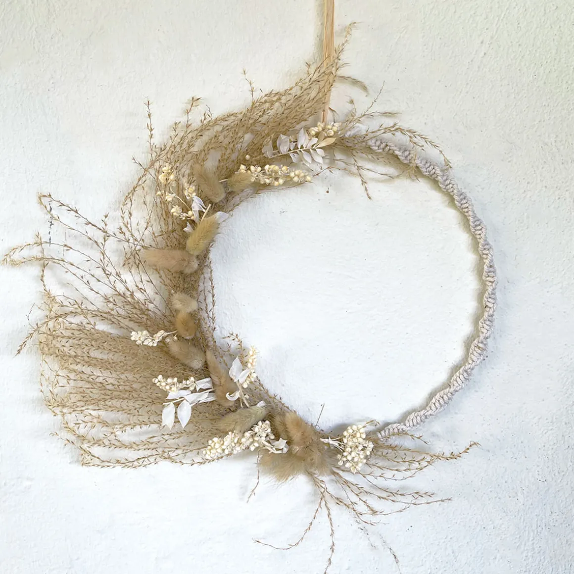 Deko Ring Blumenkranz Boho, Makrameering mit Trockenblumen, creme-natur, Ø30cm