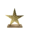 Deko Weihnachtsstern gold beschlagen, Metallstern mit deutlichem Relief auf Holzsockel, 18x19cm, Aufsteller