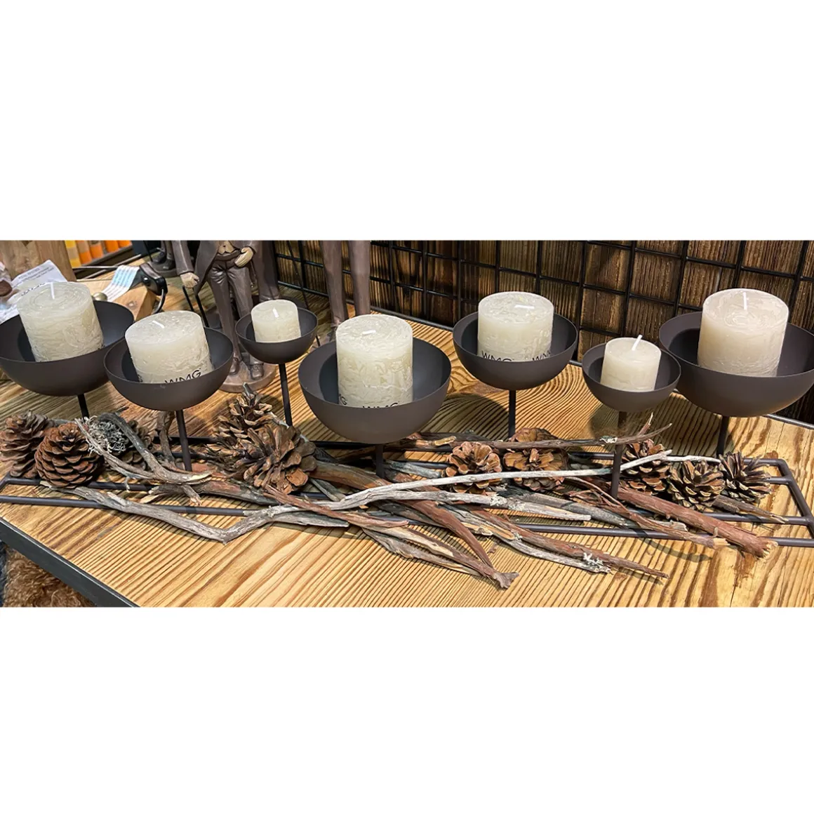 Eisen Windlicht Lincoln hoch, 7 Schalen in unterschiedlichen Größen, 70cm, WMG Grünberger