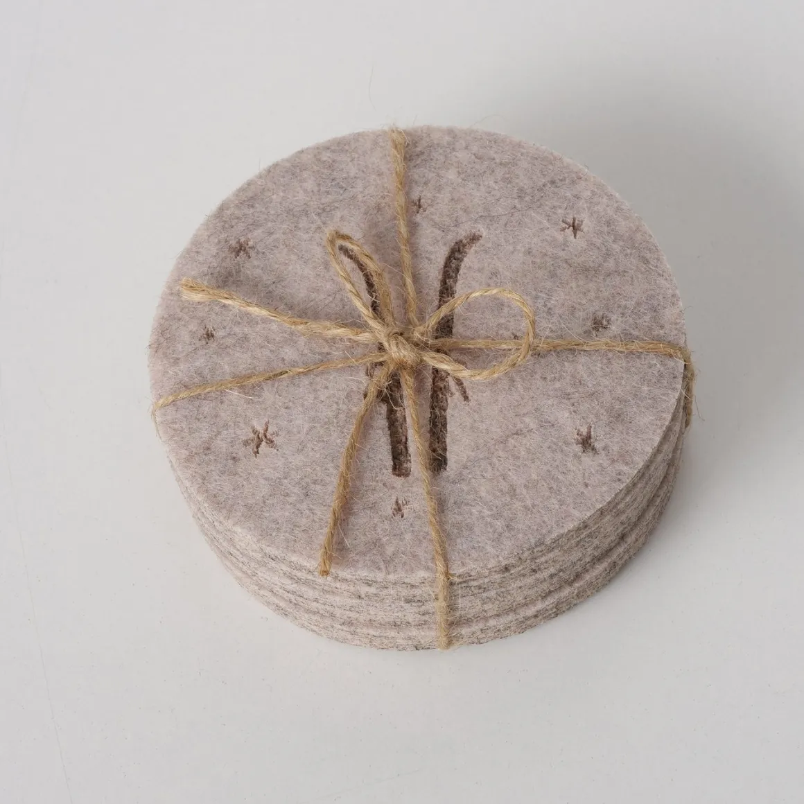 Filz Untersetzer Mountains Skistöcke, Ø10cm, Boltze Home Collections