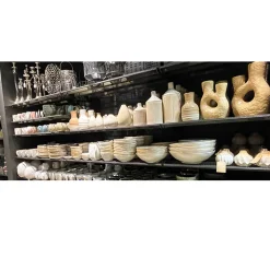 Keramik Kuchenteller, Tabo, handgefertigt, weiß, Rand braun, Ø20,5cm, Mica Decorations