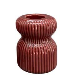 Kerzenständer Gent Tailliert, weinroter Kerzenhalter mit vertikaler Riffelung, Stabkerzenhalter aus Porzellan