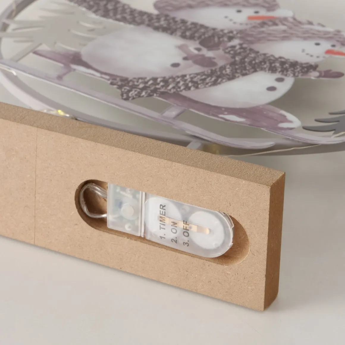 LED Winter-Aufsteller Frosty: lustige Schneemänner auf Schlitten, beleuchtet, Boltze Home Collections