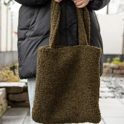 Teddytasche, Schultertasche, Shopper aus Teddyfell, dunkelgrün