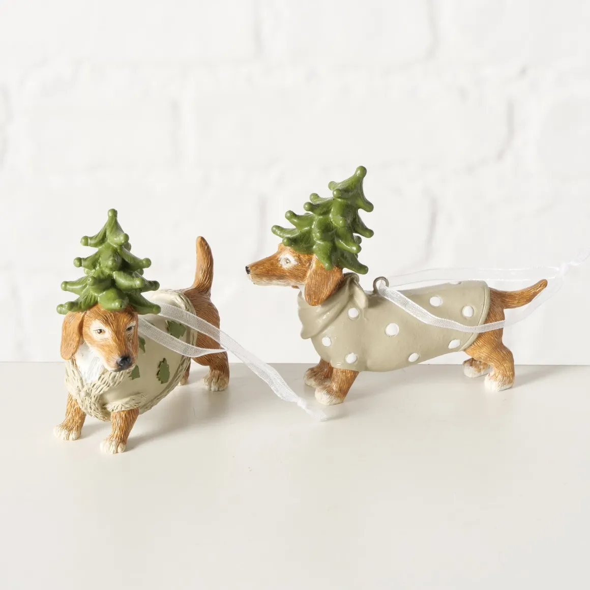 Weihnachtshänger Dackel Xander, Dackel mit Pullover und Tannenbaum-Hut, Boltze Home Collections