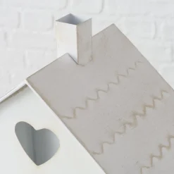 Windlicht Haus Mariele, Metallhaus weiß mit Herz und Blume, 27x35cm, Boltze Home Collections